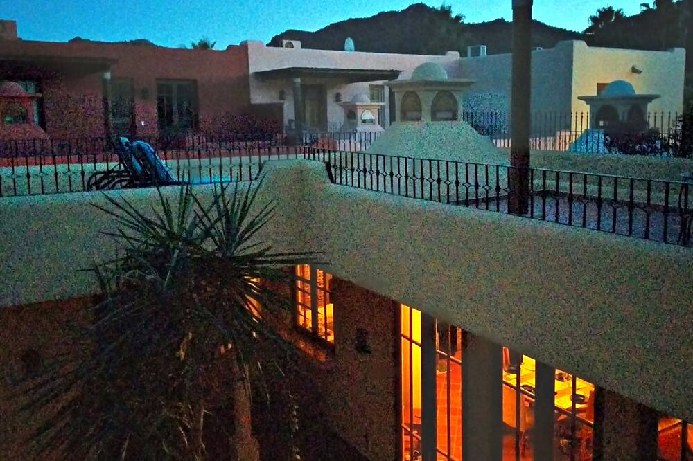 Photo of Outdoor in Nopolo