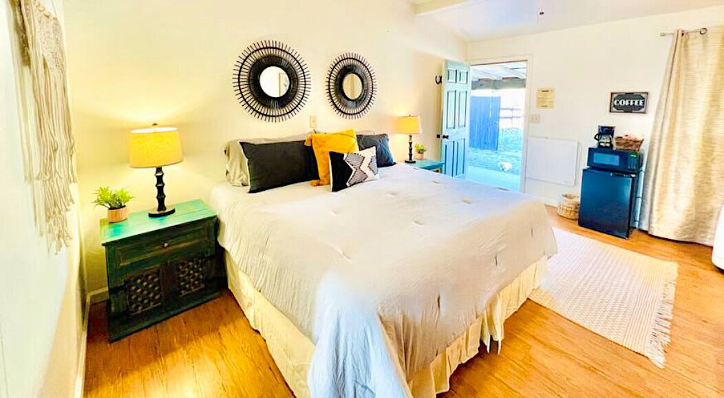 Photo of Bedroom in Oracle
