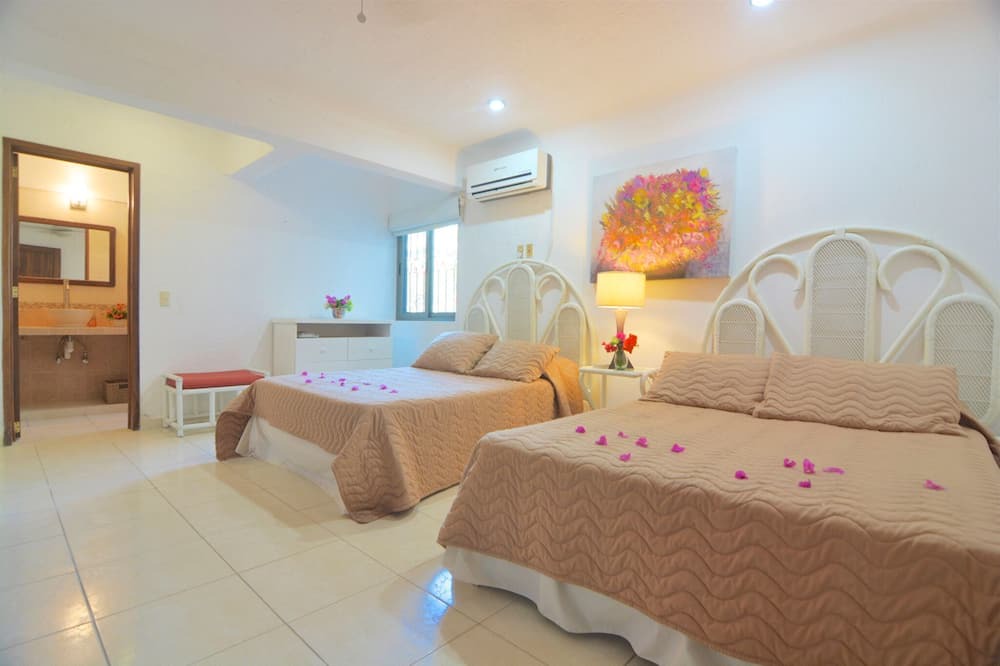 Photo of Bedroom in Club Santiago