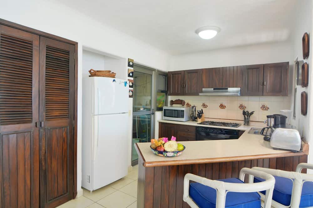 Photo of Kitchen in Club Santiago