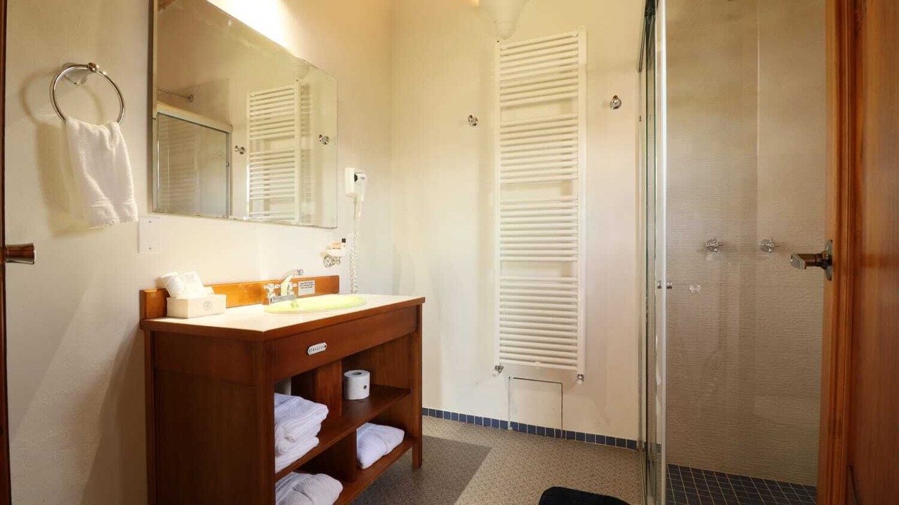 Photo of Bathroom in De La Merced