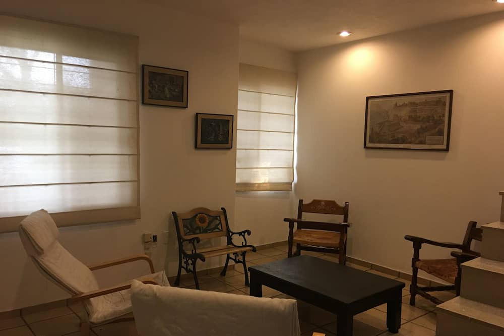 Photo of Livingroom in Tlaquepaque