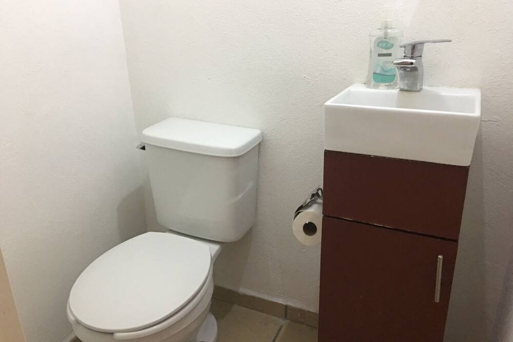 Photo of Bathroom in Tlaquepaque