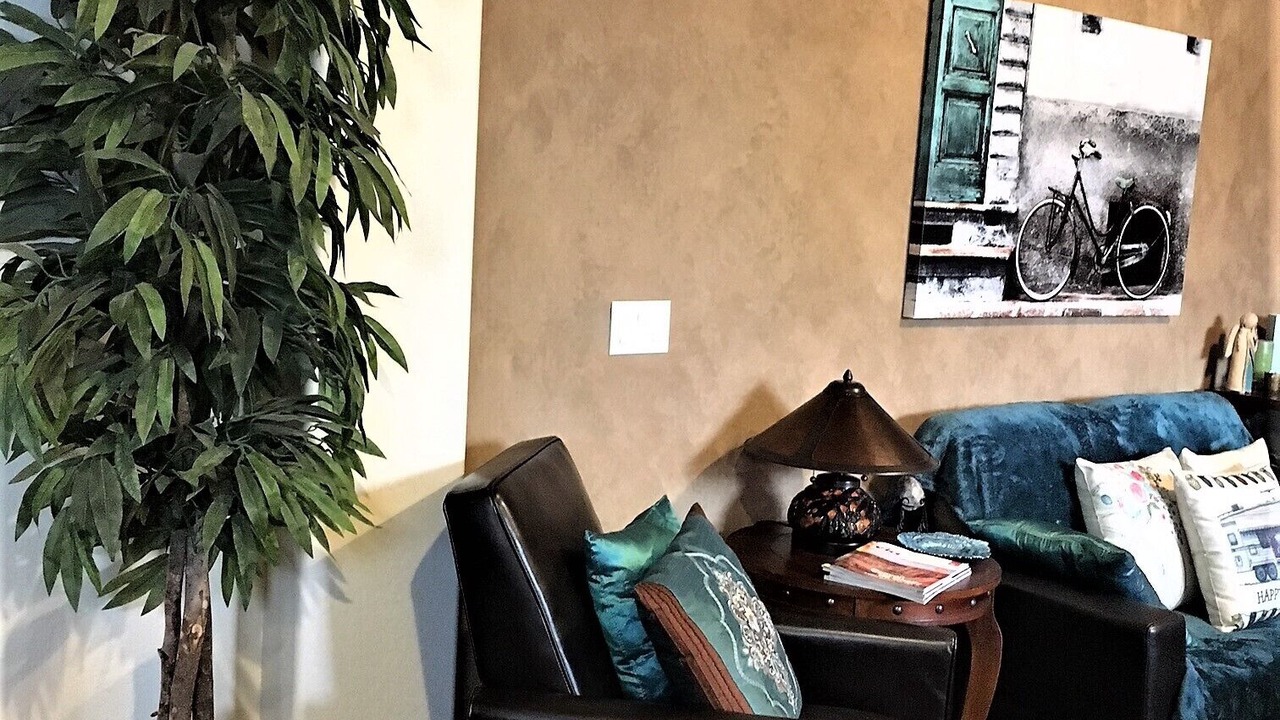 Photo of Livingroom in Glenmont Estates