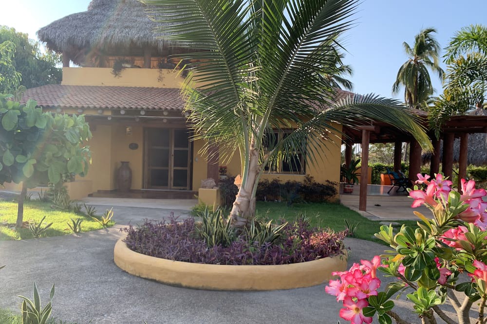 Photo of Outdoor in Saladita