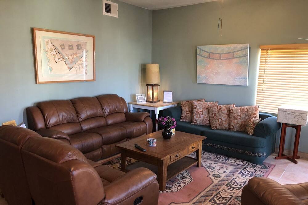 Photo of Livingroom in Cholla Bay