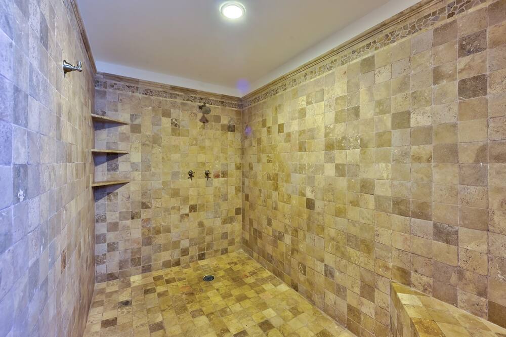 Photo of Bathroom in Cabo Bello
