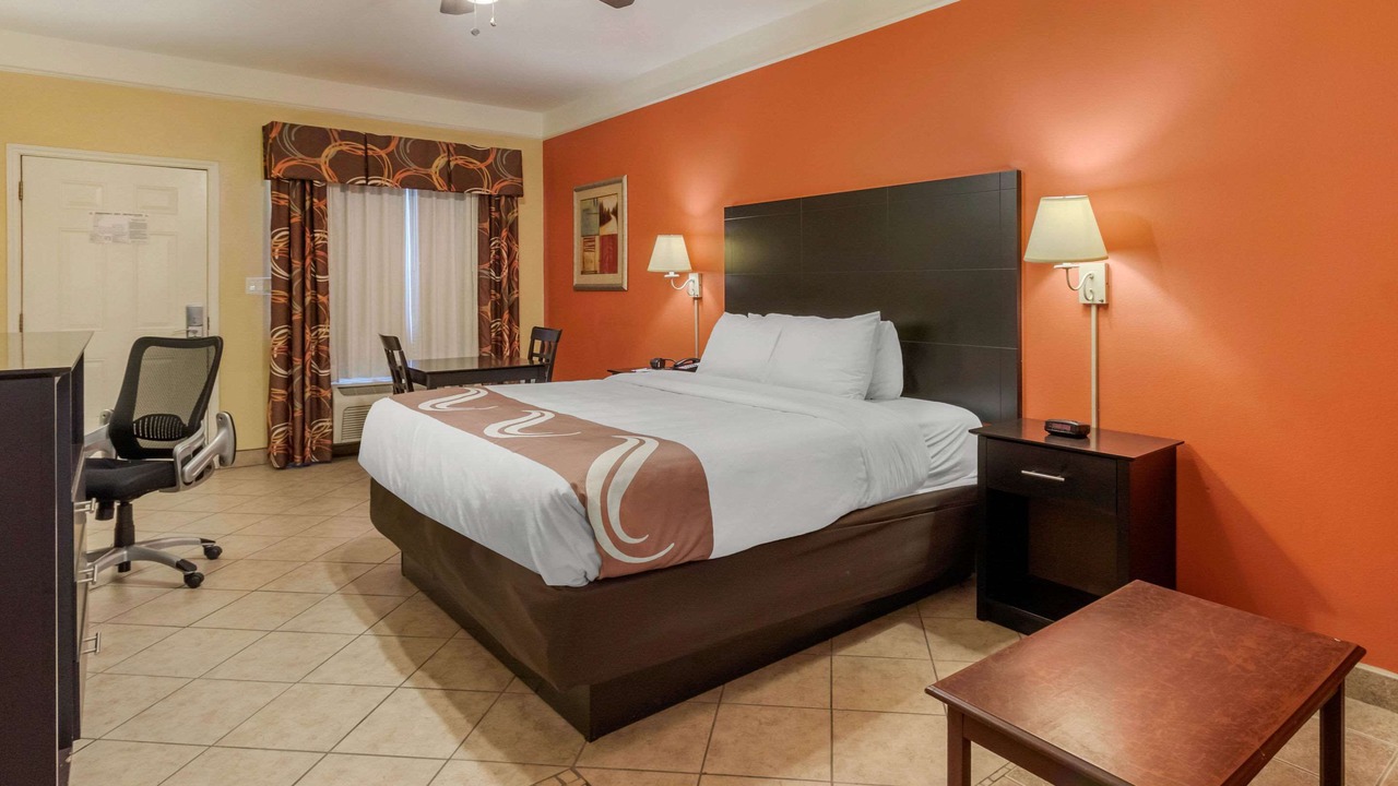 Photo of Bedroom in Mercedes