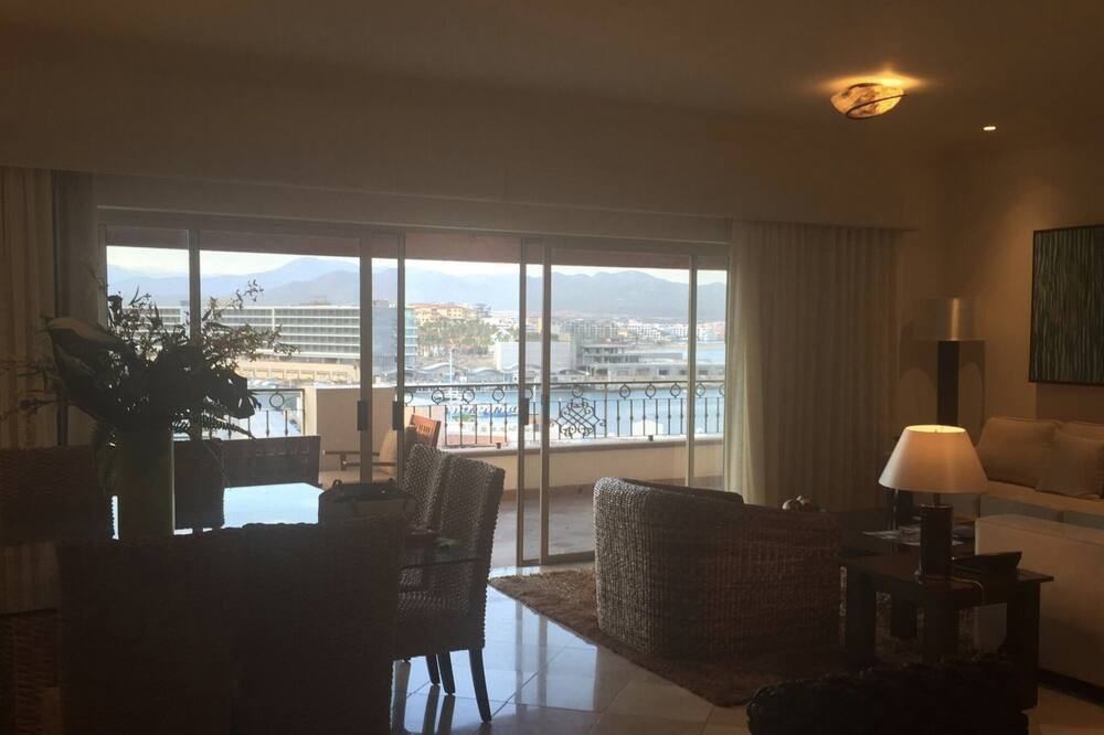 Photo of Livingroom in Marina