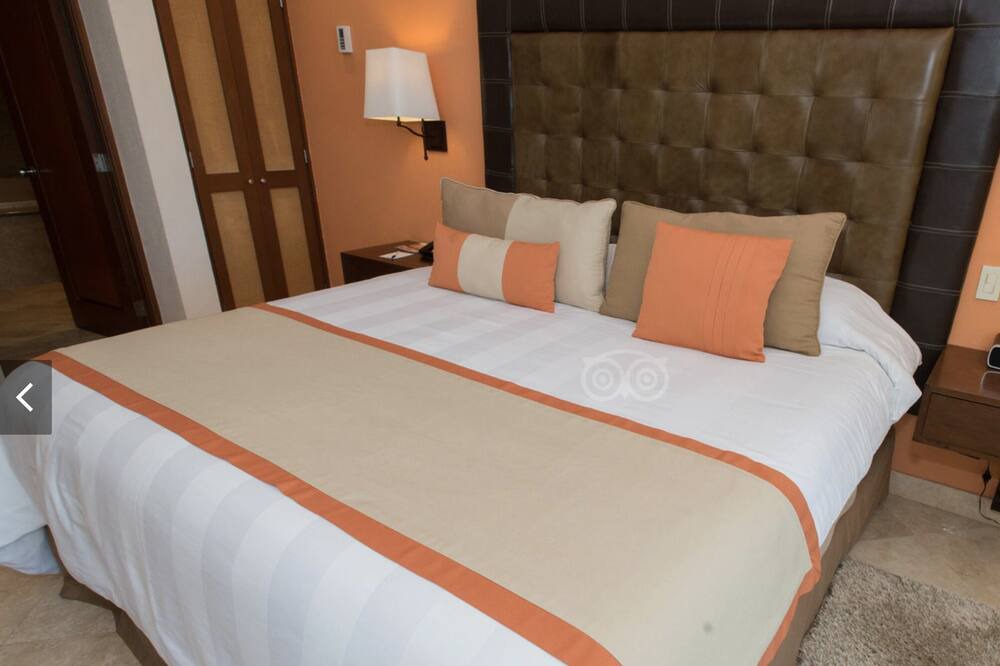 Photo of Bedroom in Marina