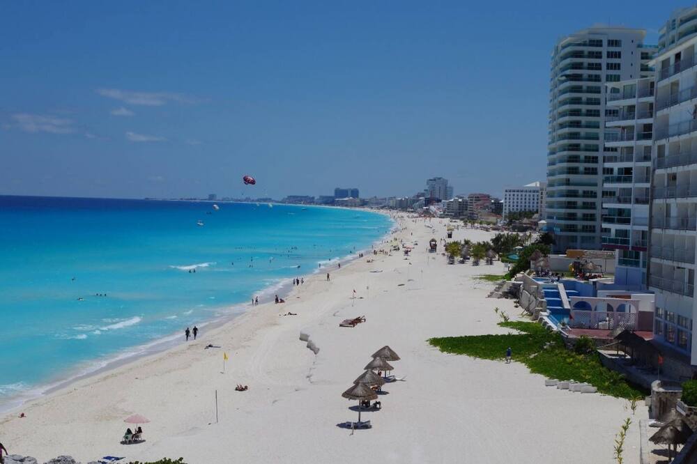 Photo of Others in Punta Cancun