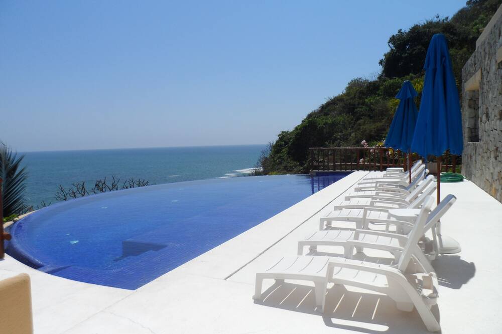 Photo of Outdoor in Puerto Marques