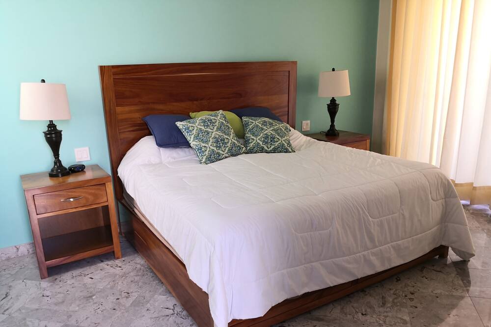Photo of Bedroom in Nopolo