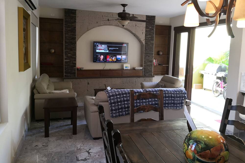Photo of Livingroom in Nopolo