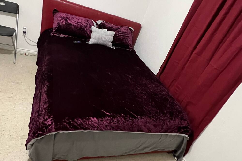Photo of Bedroom in Mission