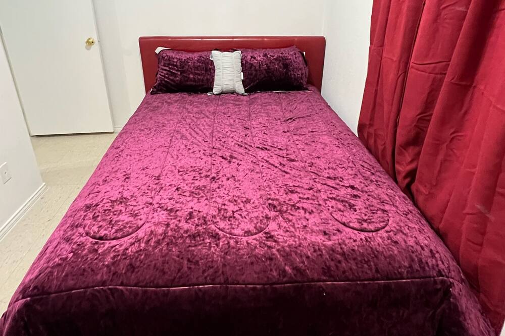 Photo of Bedroom in Mission