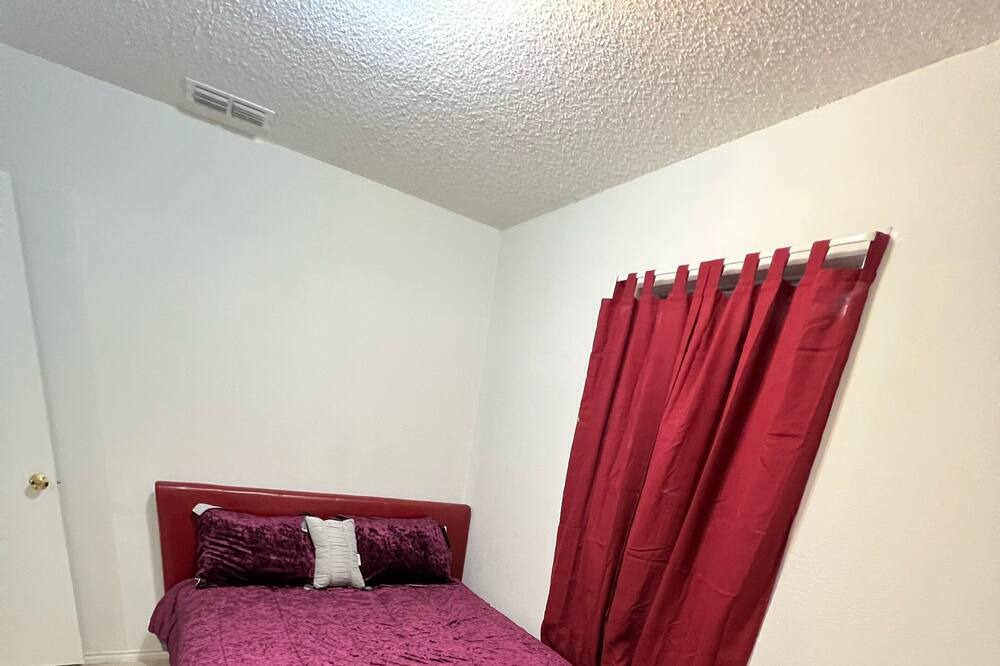 Photo of Bedroom in Mission