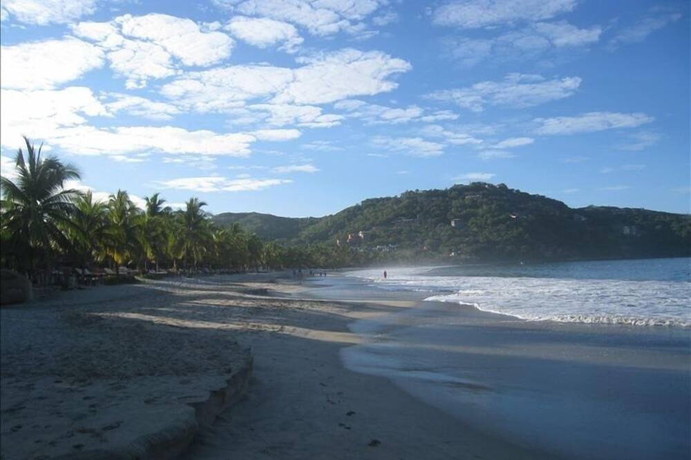 Photo of Others in Playa Las Gatas