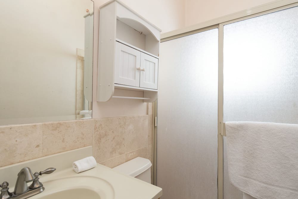 Photo of Bathroom in Marina Real
