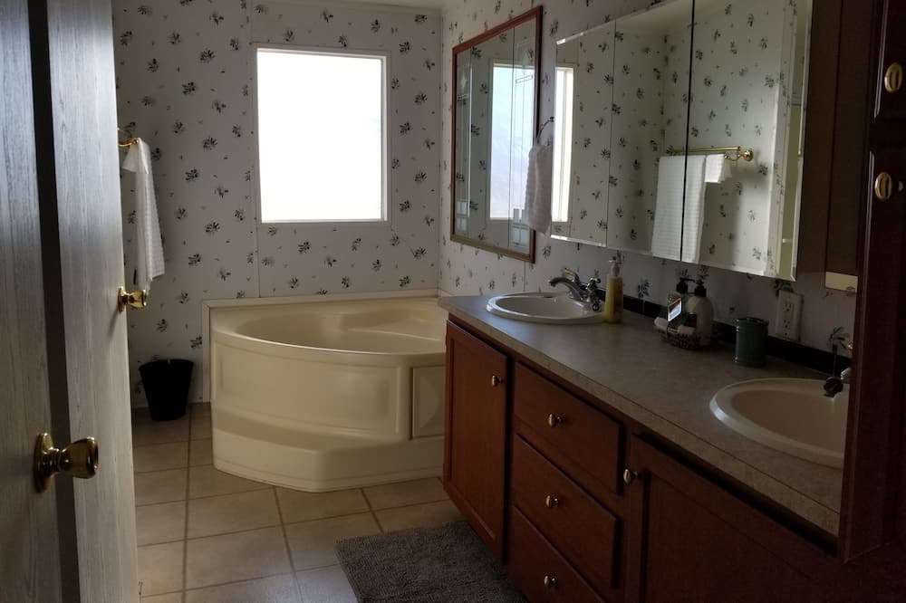 Photo of Bathroom in Maricopa