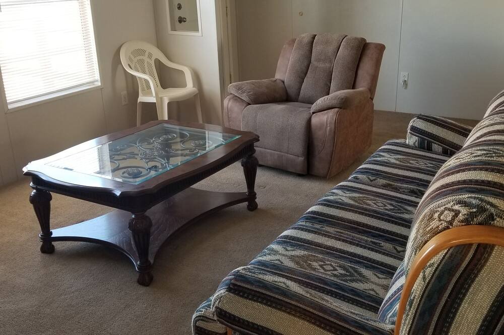 Photo of Livingroom in Maricopa