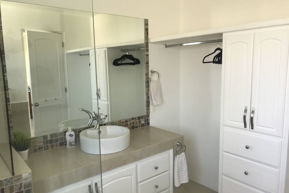 Photo of Bathroom in El Tezal