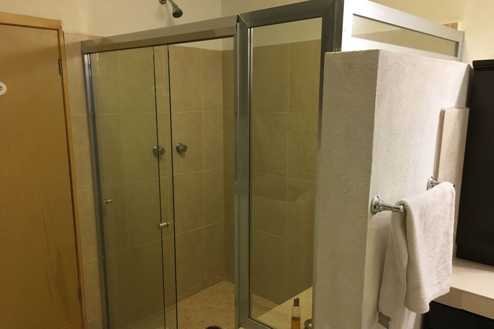 Photo of Bathroom in El Centenario