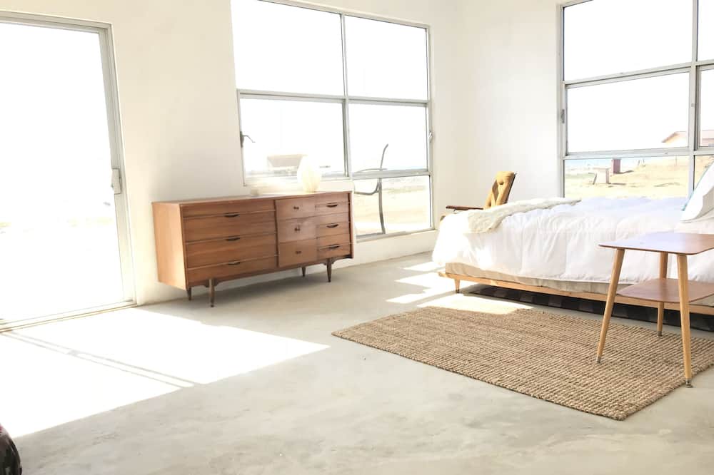 Photo of Bedroom in Colnett