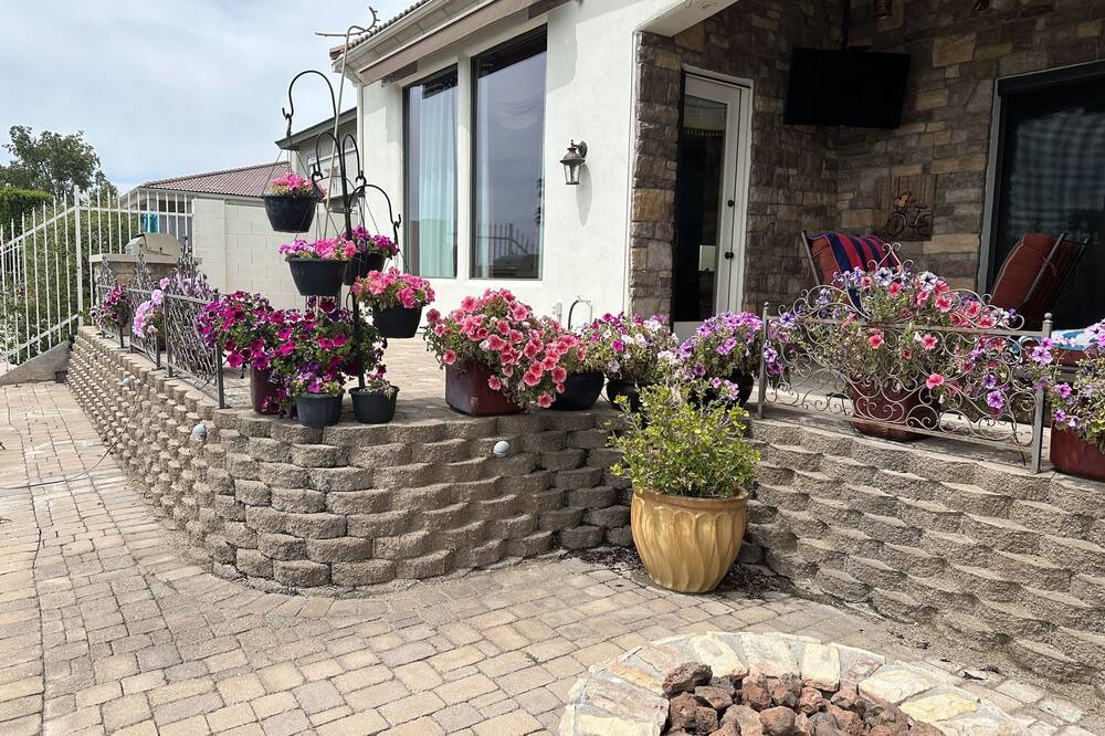 Photo of Patio Balcony in The Islands