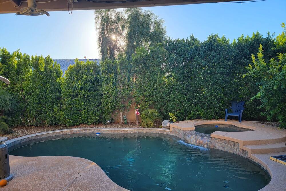 Photo of Outdoor in Avondale
