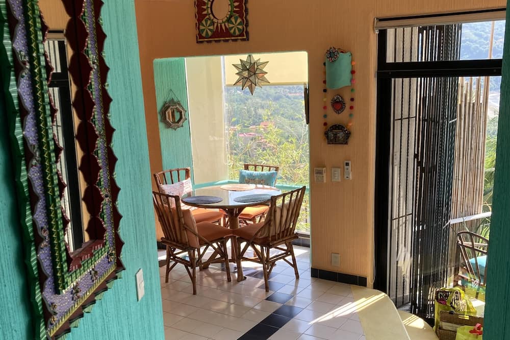 Photo of Bedroom in Zihuatanejo