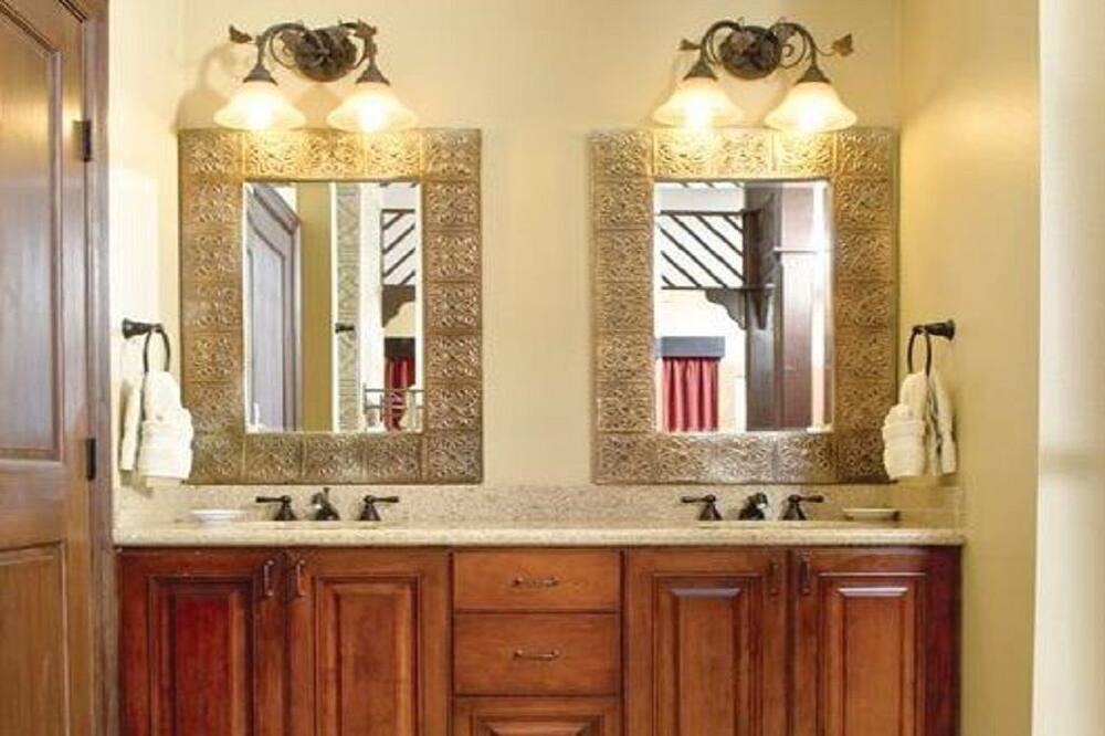 Photo of Bathroom in Marina