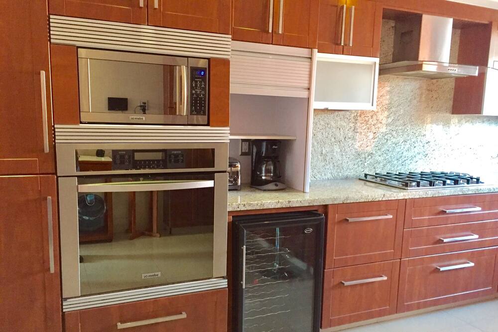 Photo of Kitchen in Zona Expo