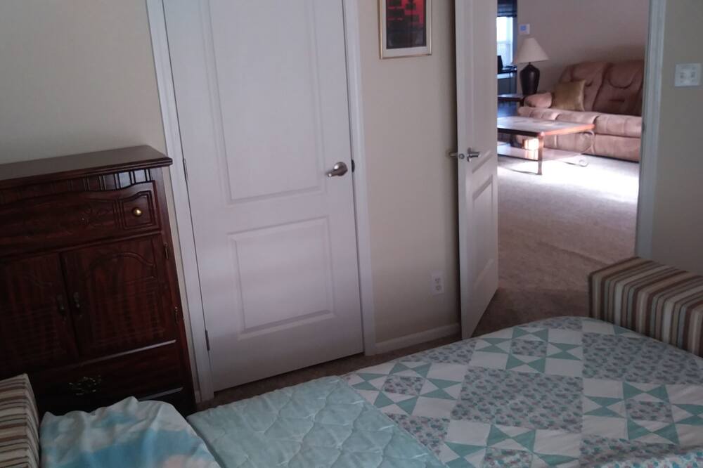 Photo of Bedroom in Tonopah
