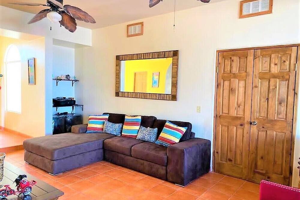 Photo of Livingroom in El Dorado Ranch