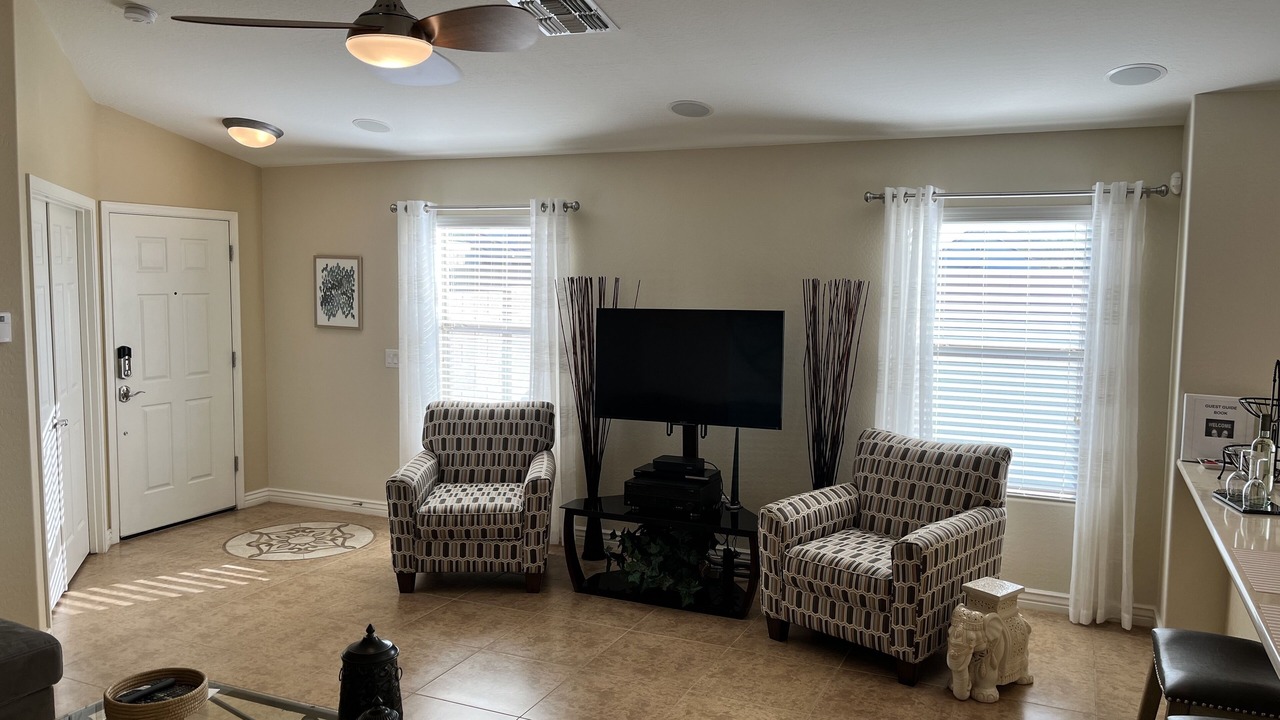 Photo of Livingroom in Watson Estates