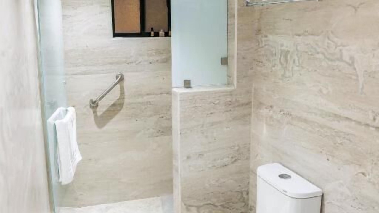 Photo of Bathroom in Linares