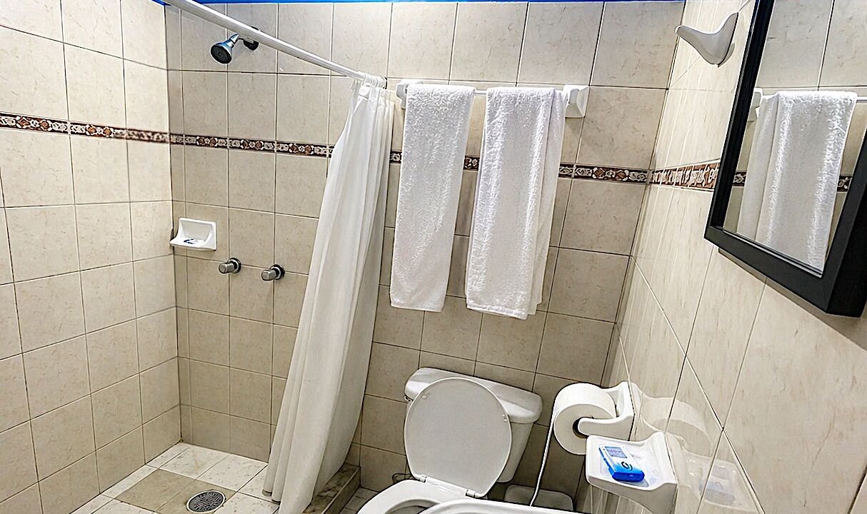 Photo of Bathroom in Linares