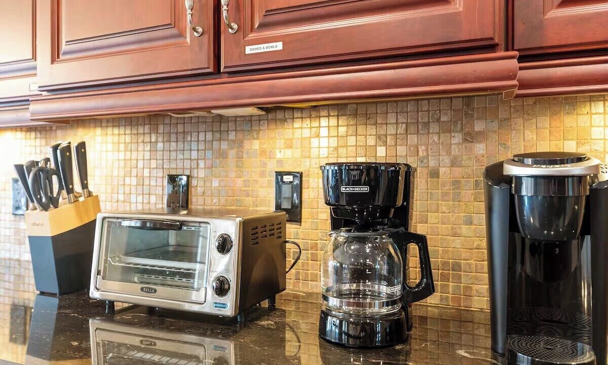 Photo of Kitchen in Arrowhead Lakes