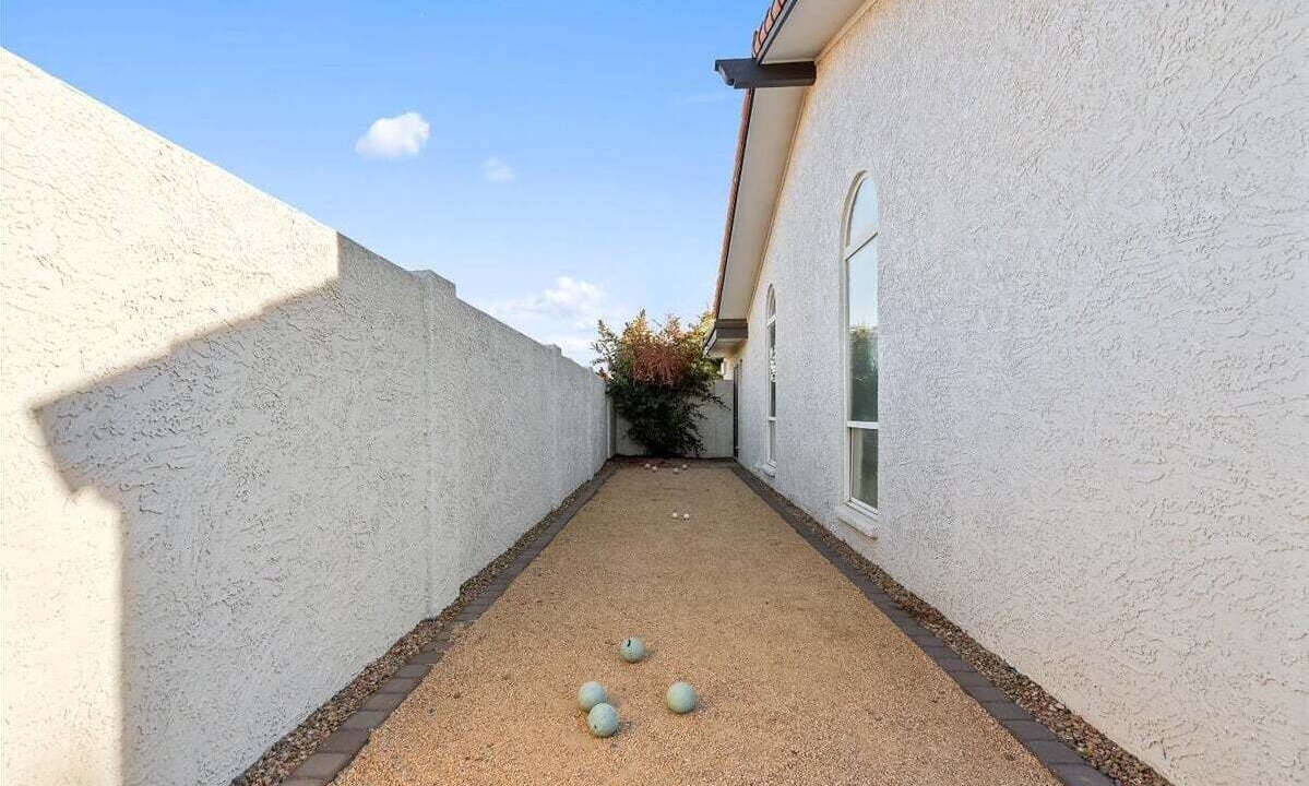Photo of Others in Paradise Valley Village