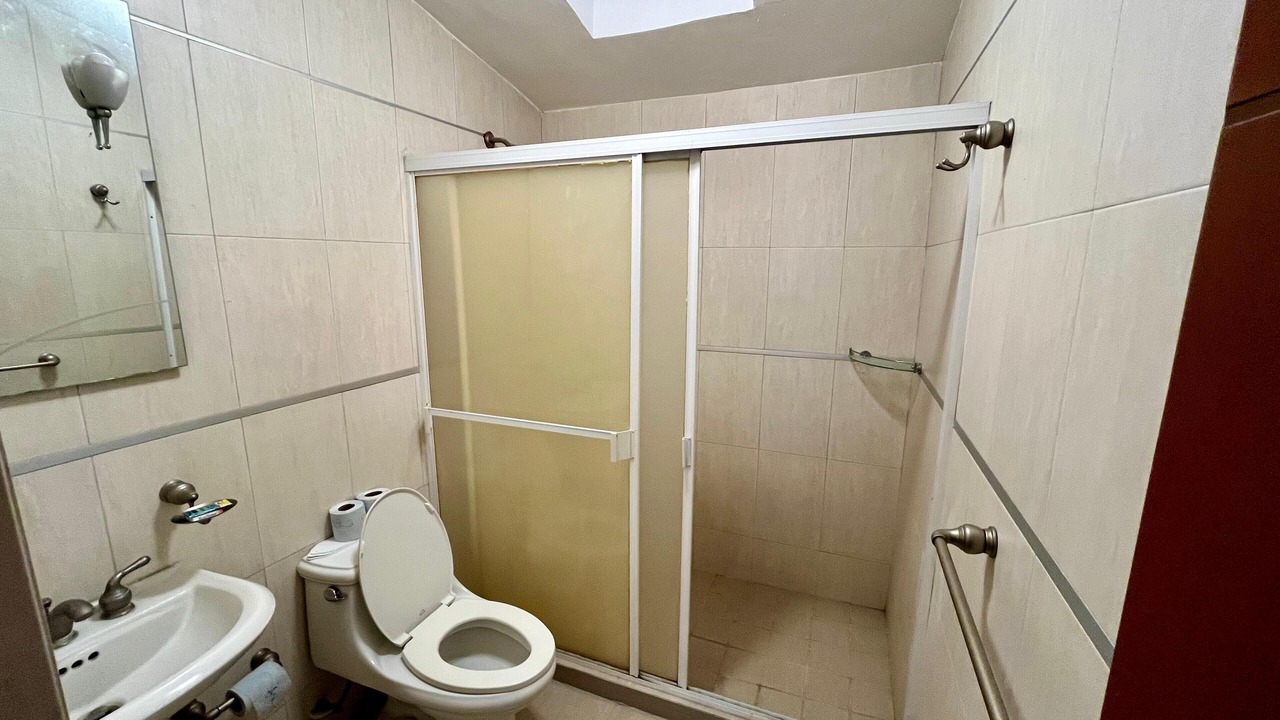 Photo of Bathroom in Leon