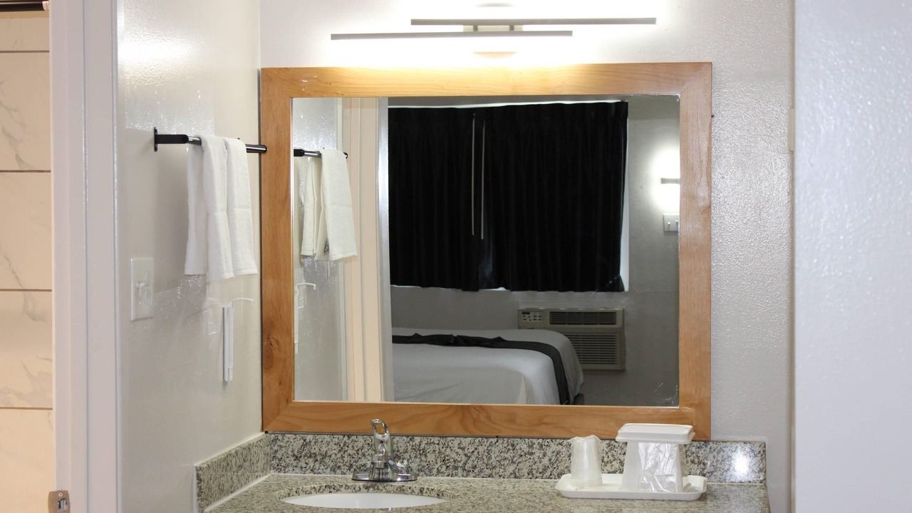 Photo of Bedroom in Yuma Townsite