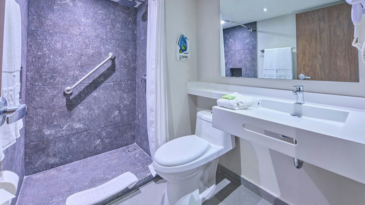 Photo of Bathroom in La Joya