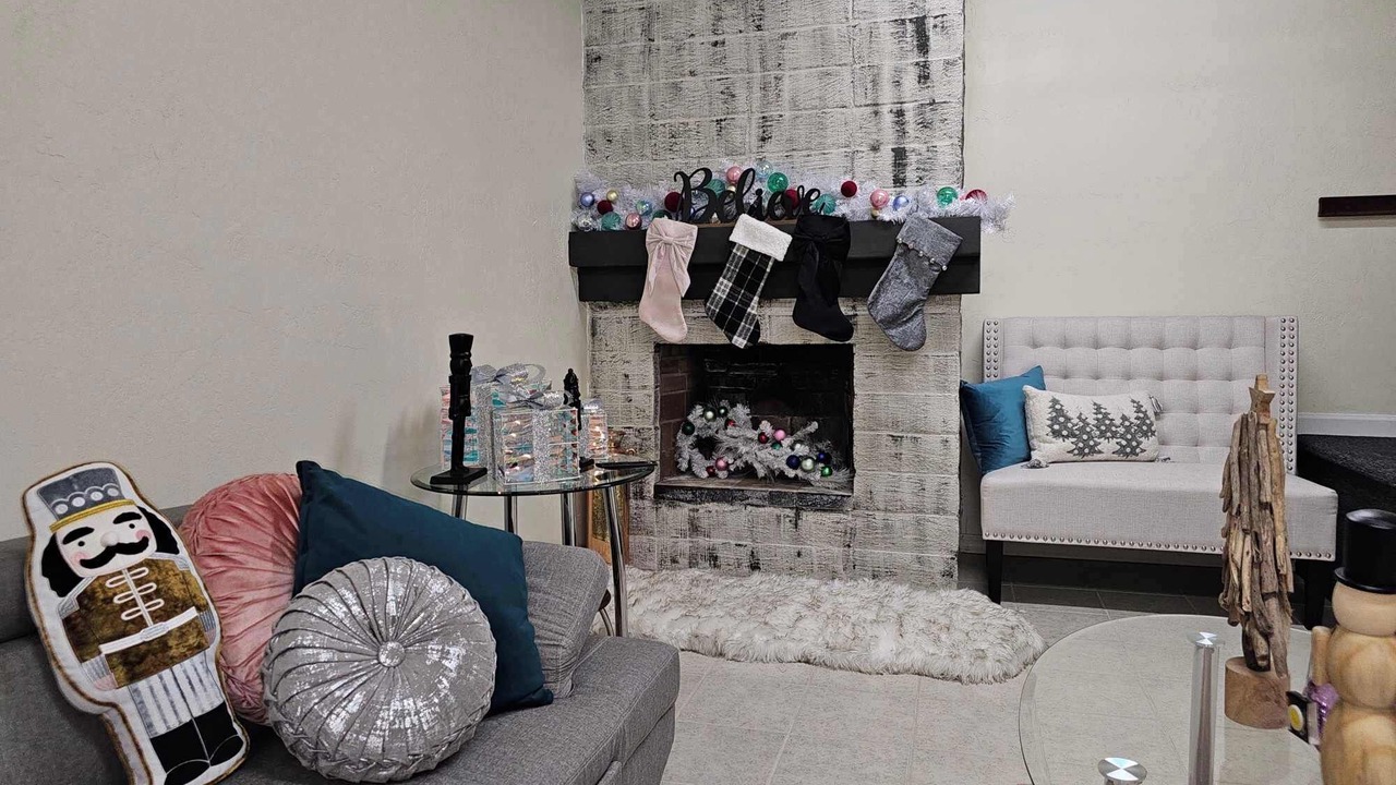 Photo of Livingroom in Parker Strip