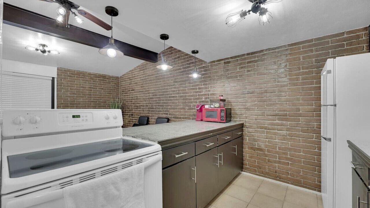 Photo of Kitchen in Edinburg