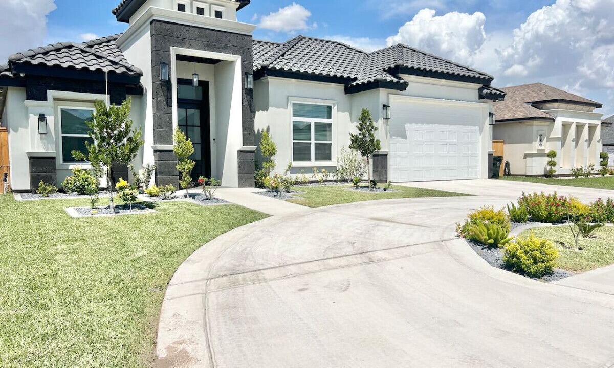 Photo of Outdoor in Palmhurst