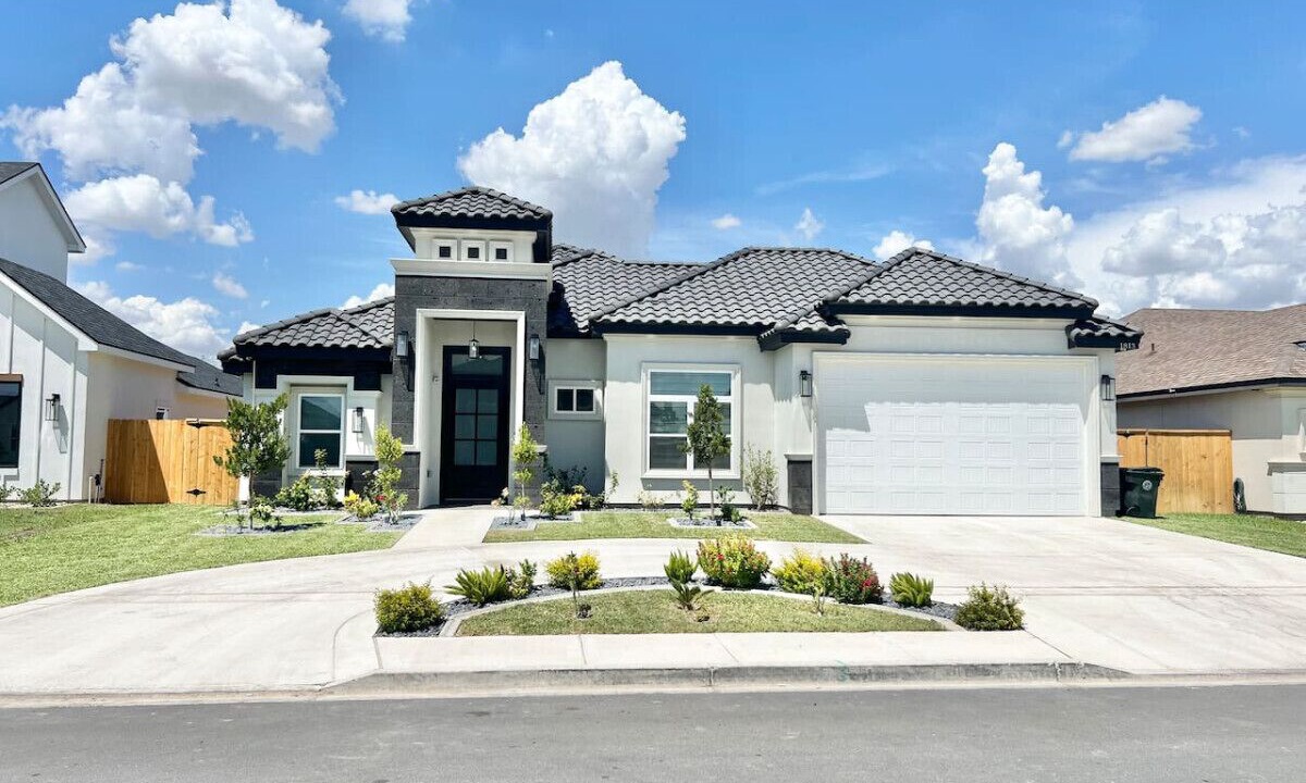 Photo of Outdoor in Palmhurst