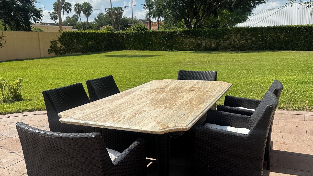 Photo of Outdoor in Palmhurst
