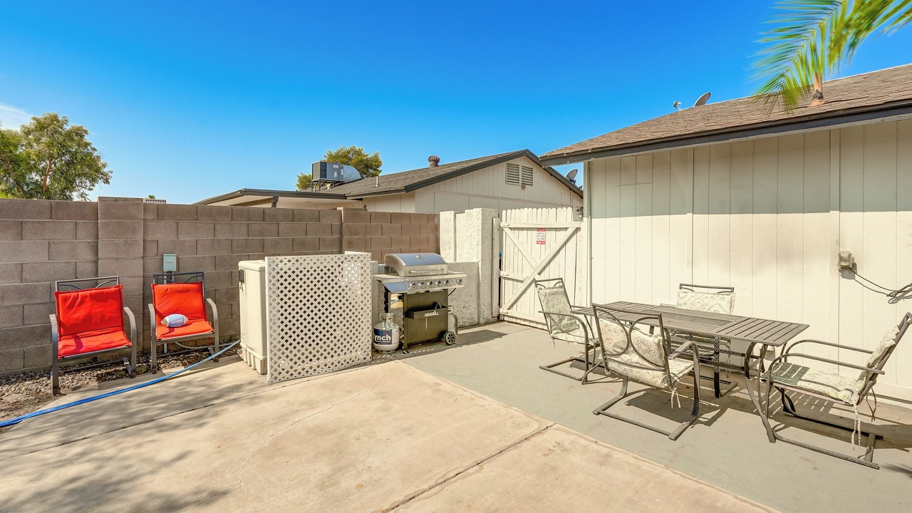 Photo of Outdoor in Paradise Valley Village