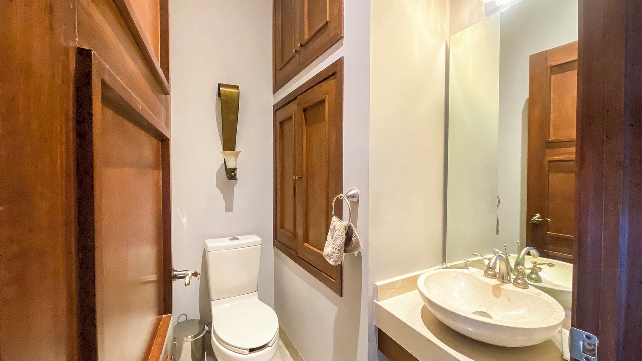 Photo of Bathroom in Leon